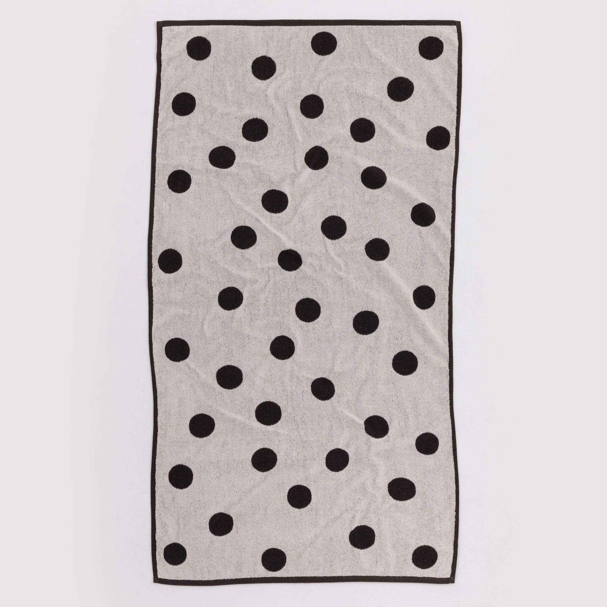 BAGGU Bath Towel (Cream and Black Polka Dot)