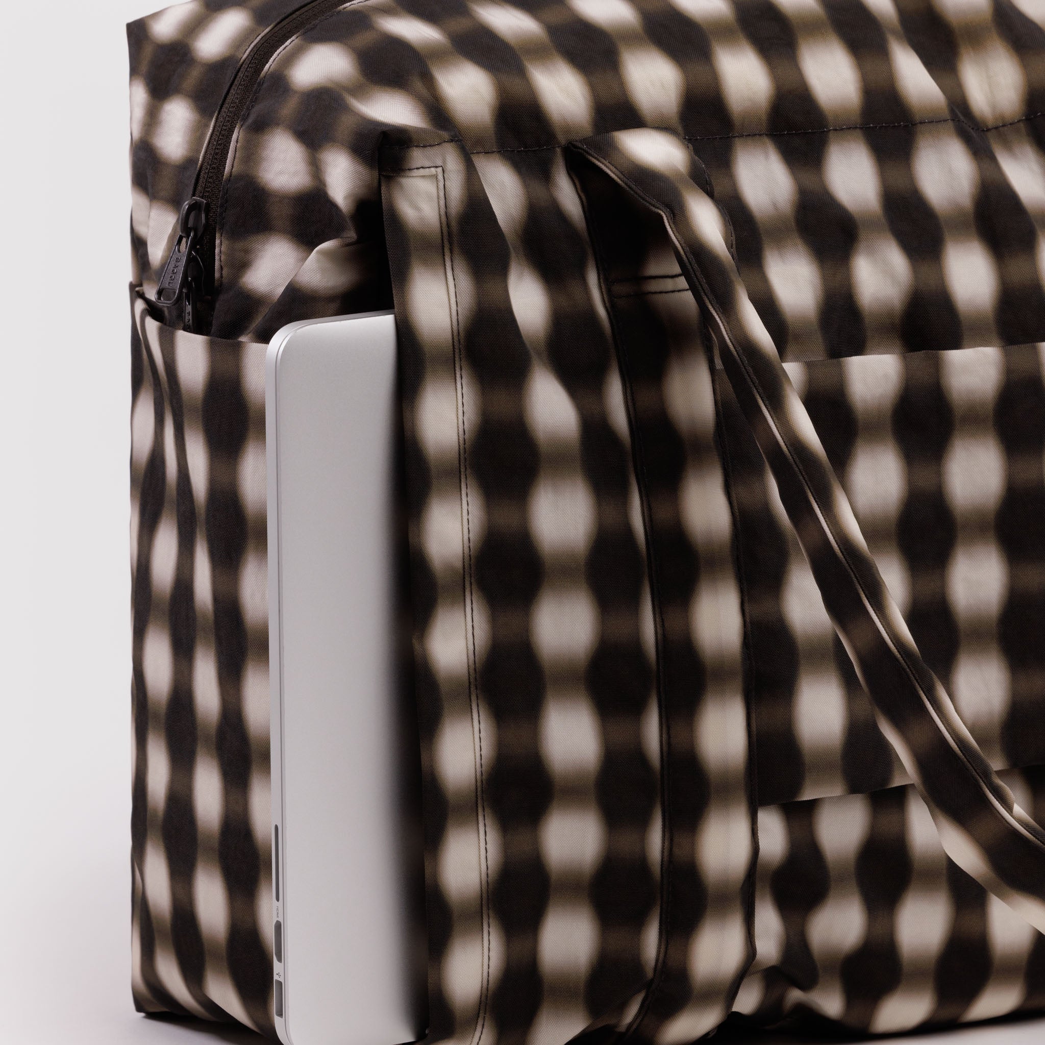 BAGGU Cloud Carry On Bag (Blurred Gingham Brown)