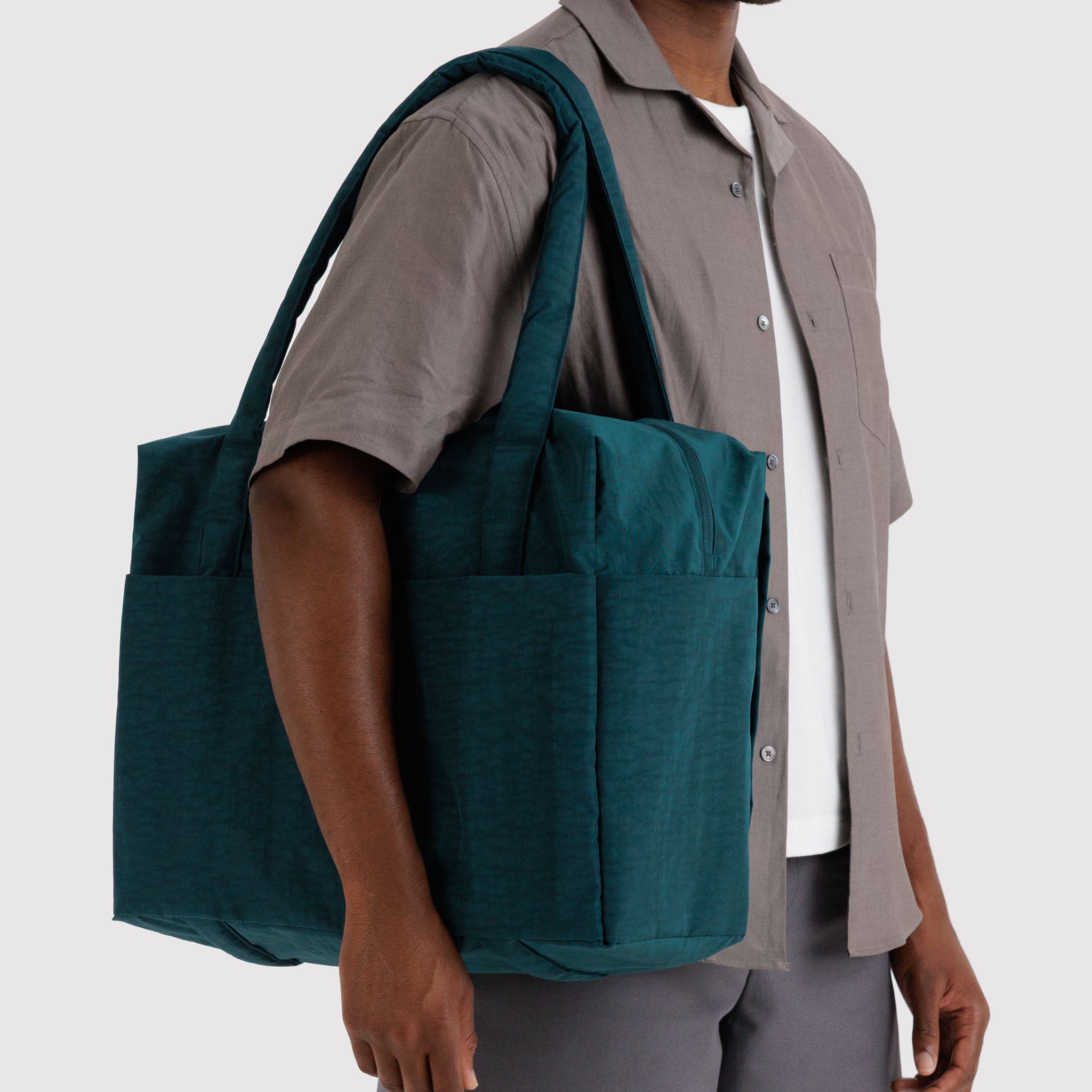 BAGGU Cloud Carry On Bag (Deep Sea)