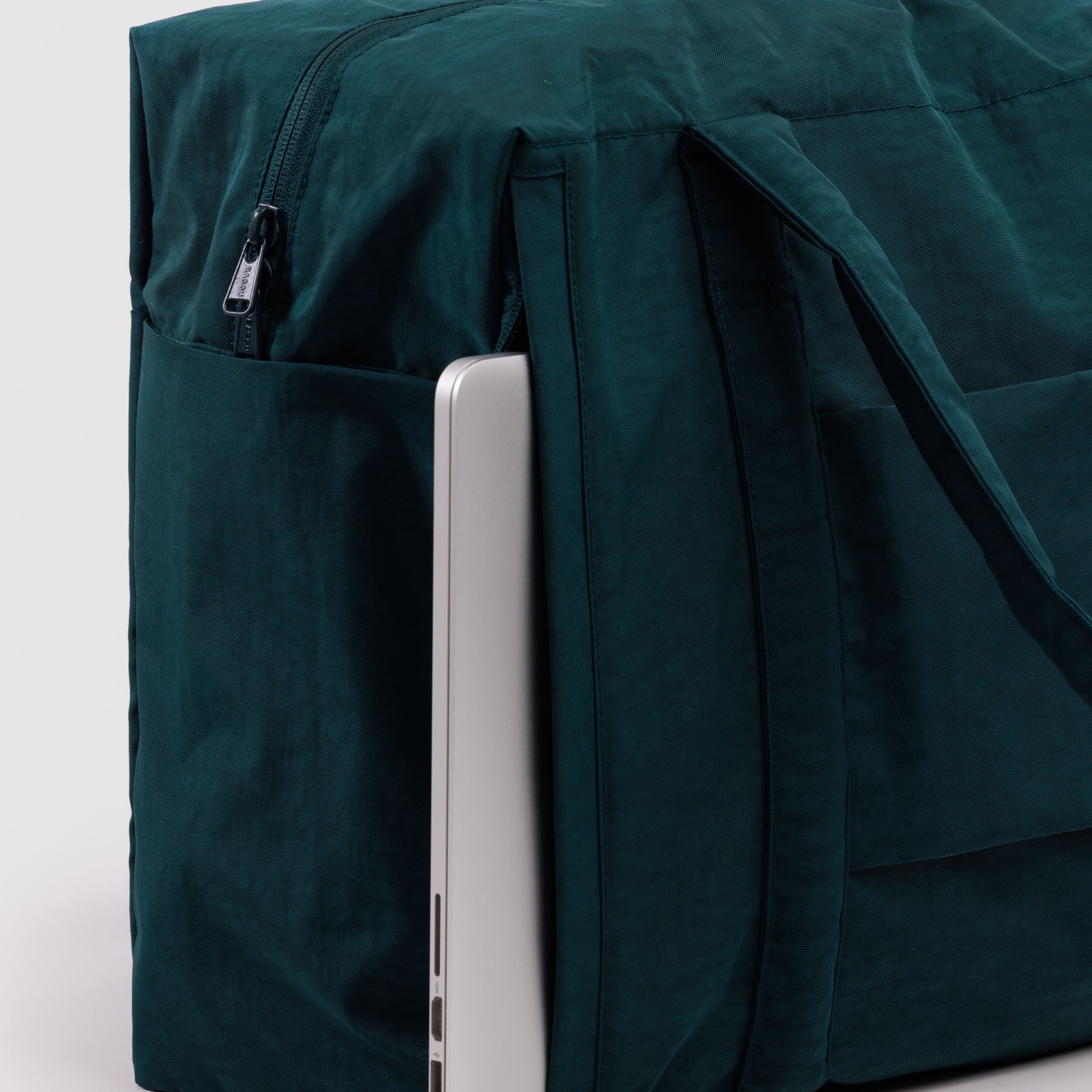 BAGGU Cloud Carry On Bag (Deep Sea)