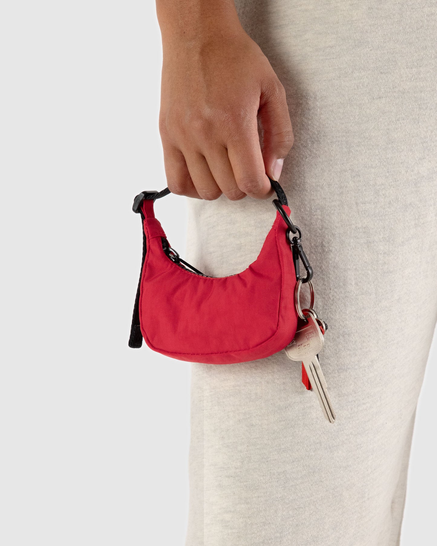 BAGGU Crescent Bag Charm (Candy Apple)