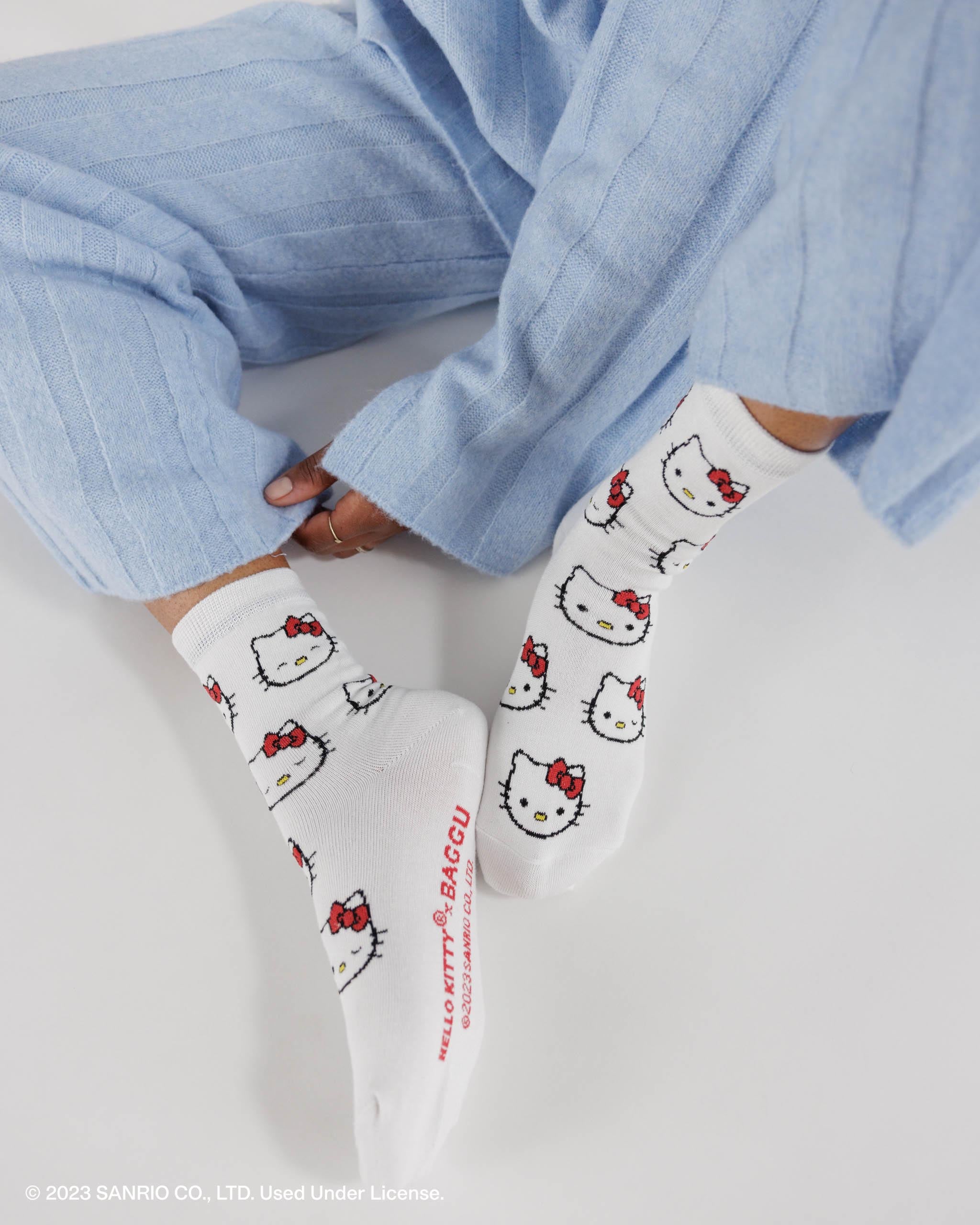 Crew Socks (Hello Kitty Snow)