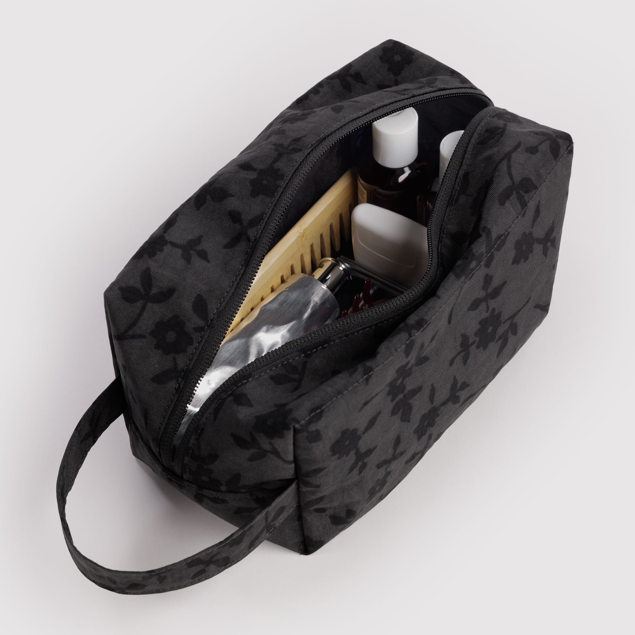 Dopp_Kit_Heavyweight_Charcoal_Ditsy_Floral_02.jpg