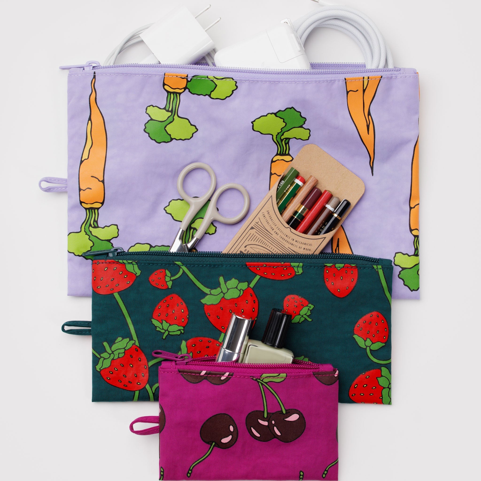 Flat_Pouch_Set_Heavyweight_Carrots_and_Berries_Set_02.jpg