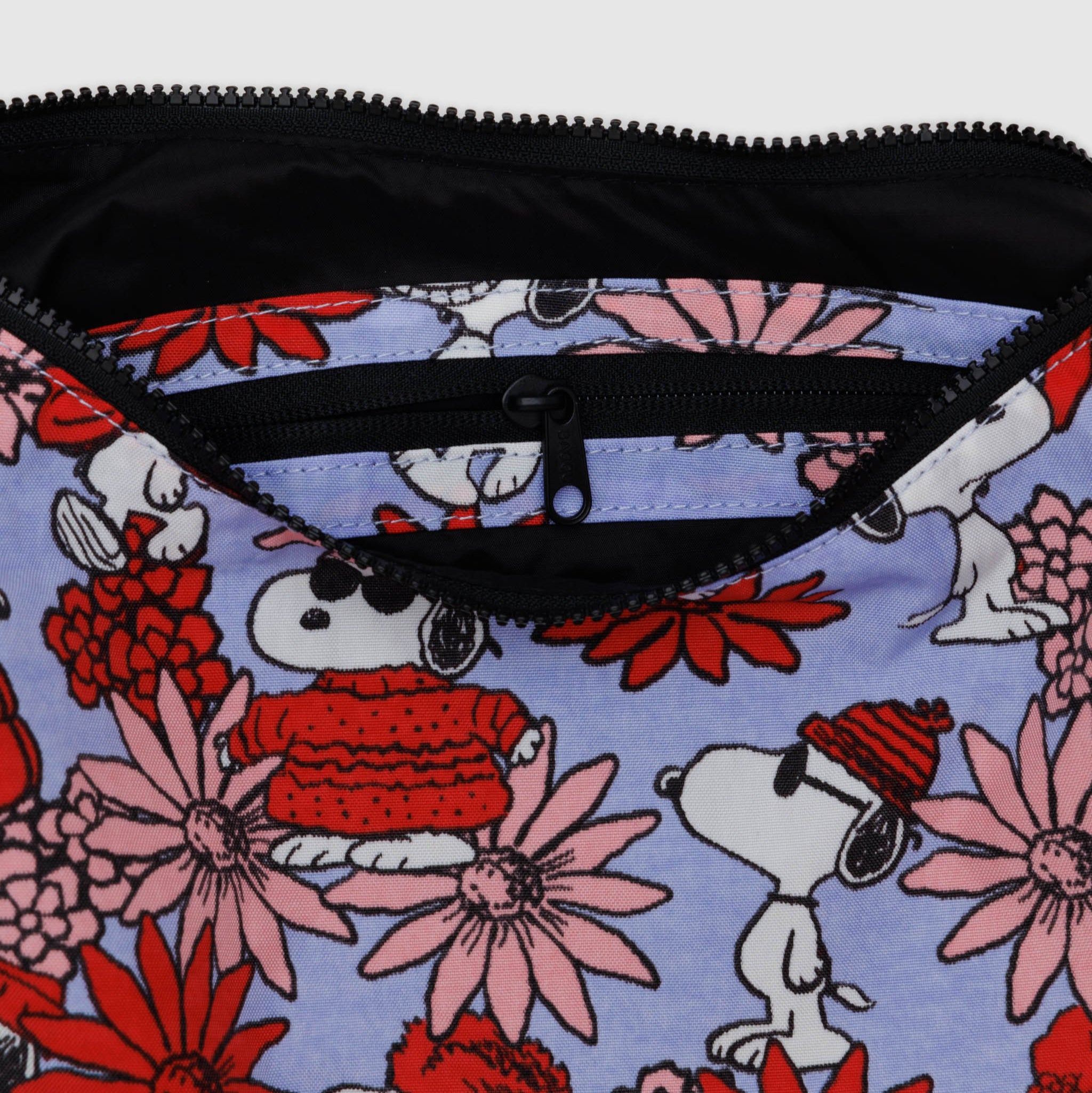 BAGGU Medium Crescent Bag (Floral Snoopy)