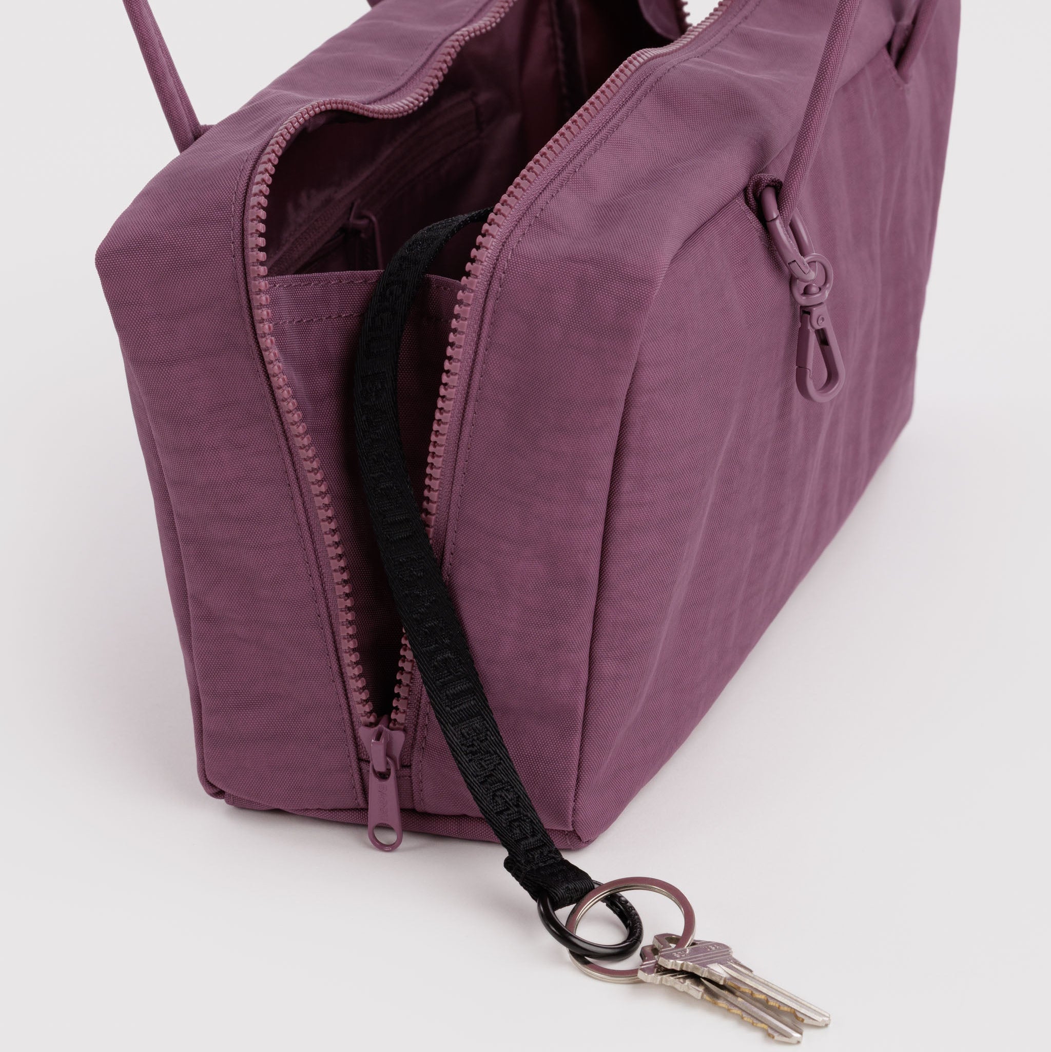 BAGGU Nylon Bowler Bag (Wild Plum)