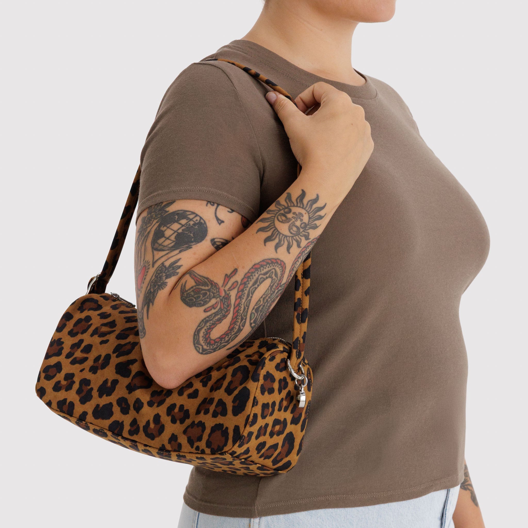 Nylon_Loaf_Bag_Heavyweight_Leopard_02.jpg