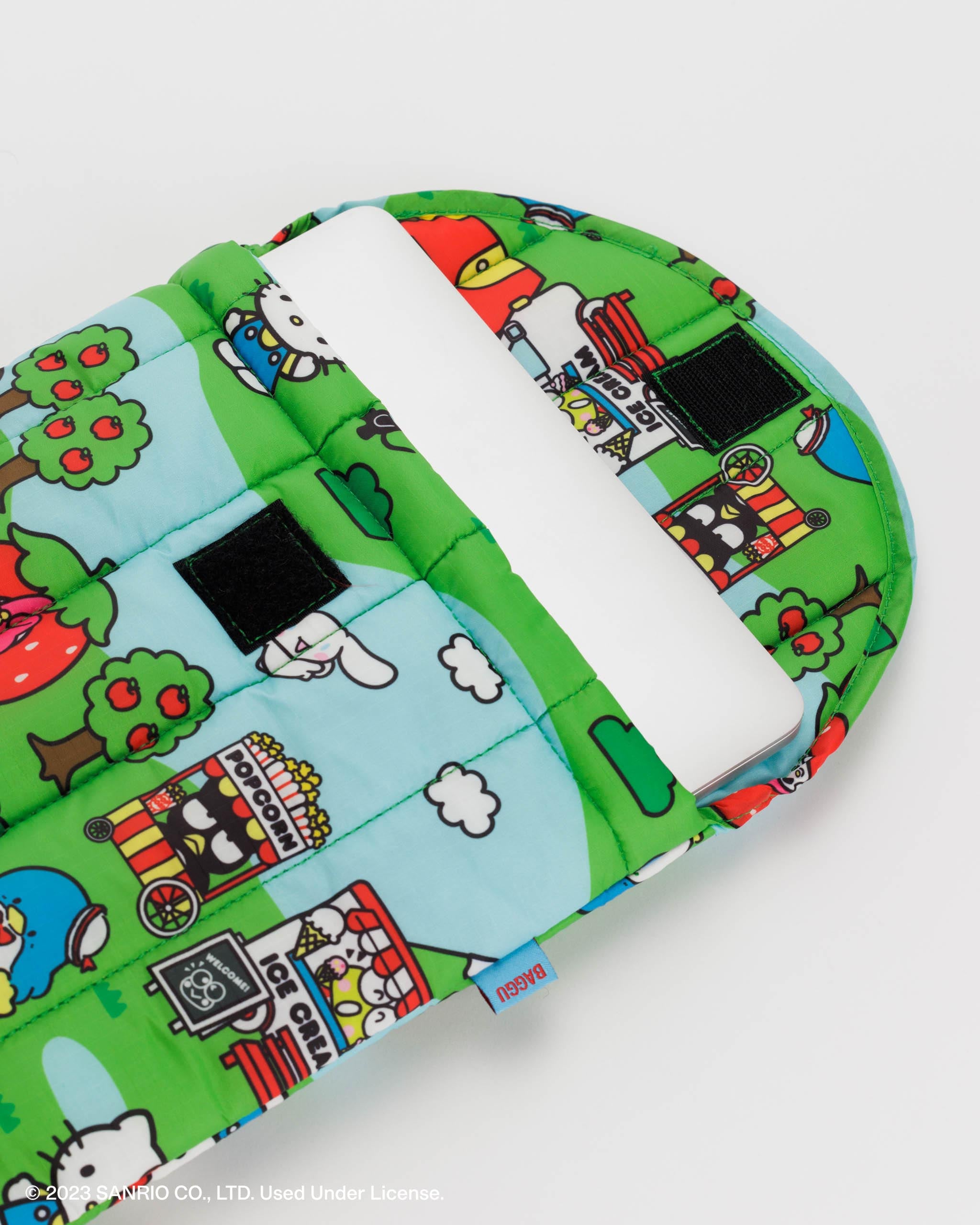 Puffy Laptop Sleeve 13" (Hello Kitty And Friends Scene)