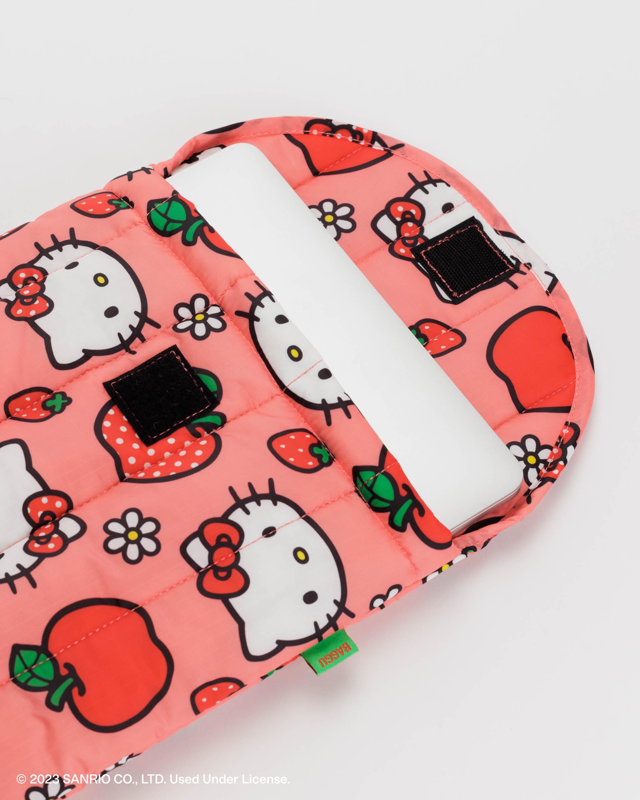 Puffy Laptop Sleeve 13" (Hello Kitty Apple)