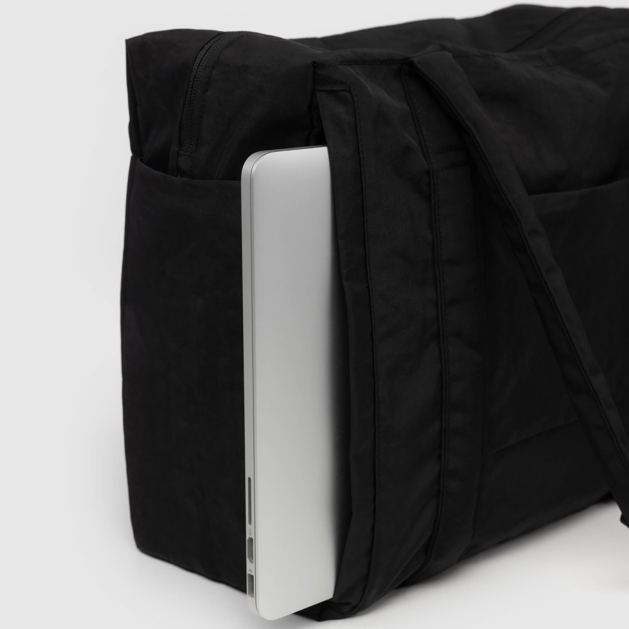BAGGU Small Cloud Carry-On (Black)