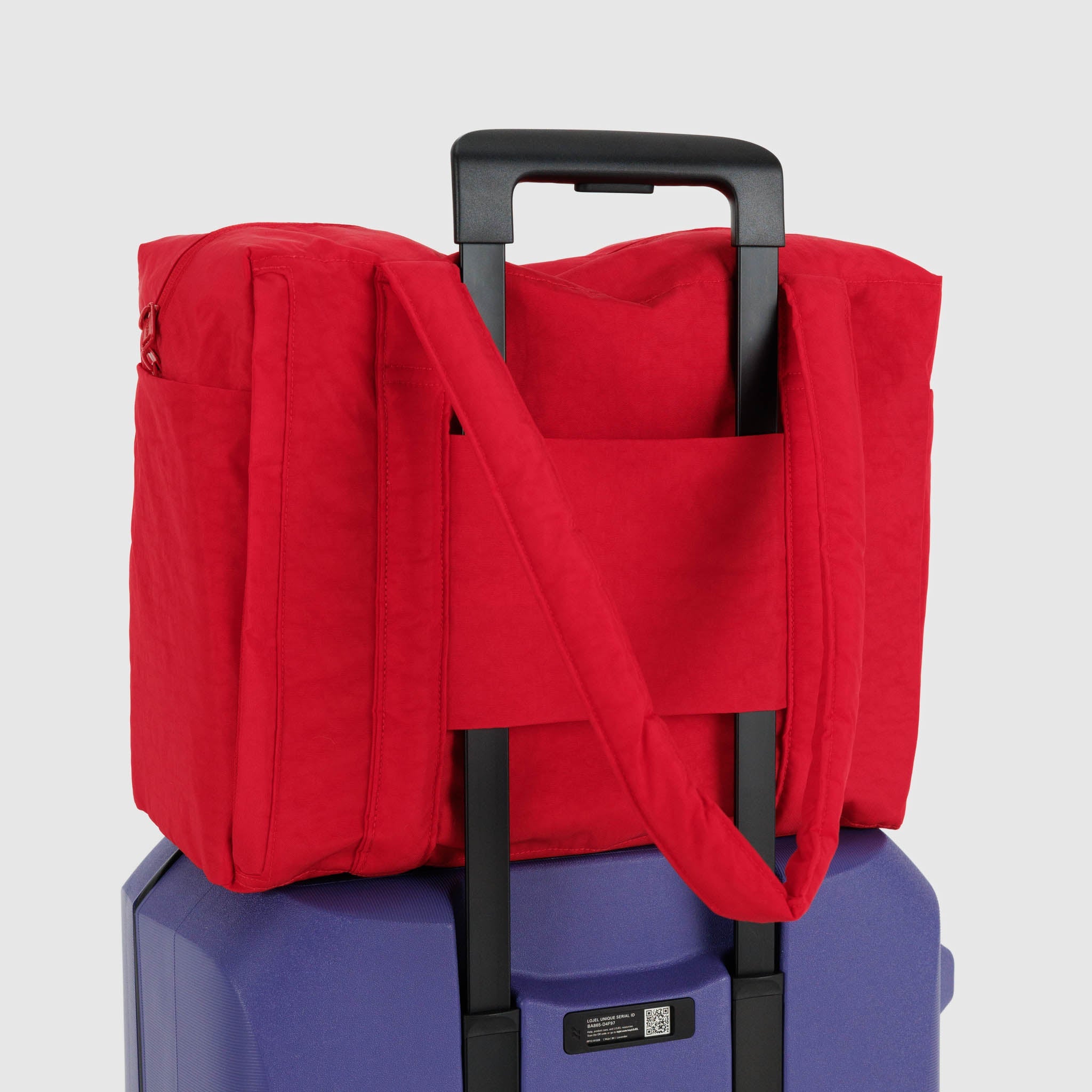 BAGGU Small Cloud Carry-On (Candy Apple)