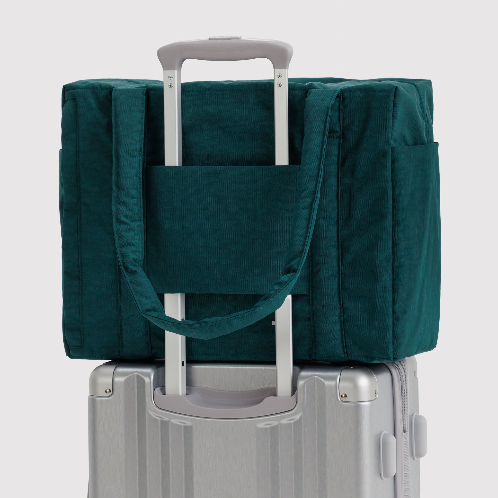 BAGGU Small Cloud Carry-On (Deep Sea)