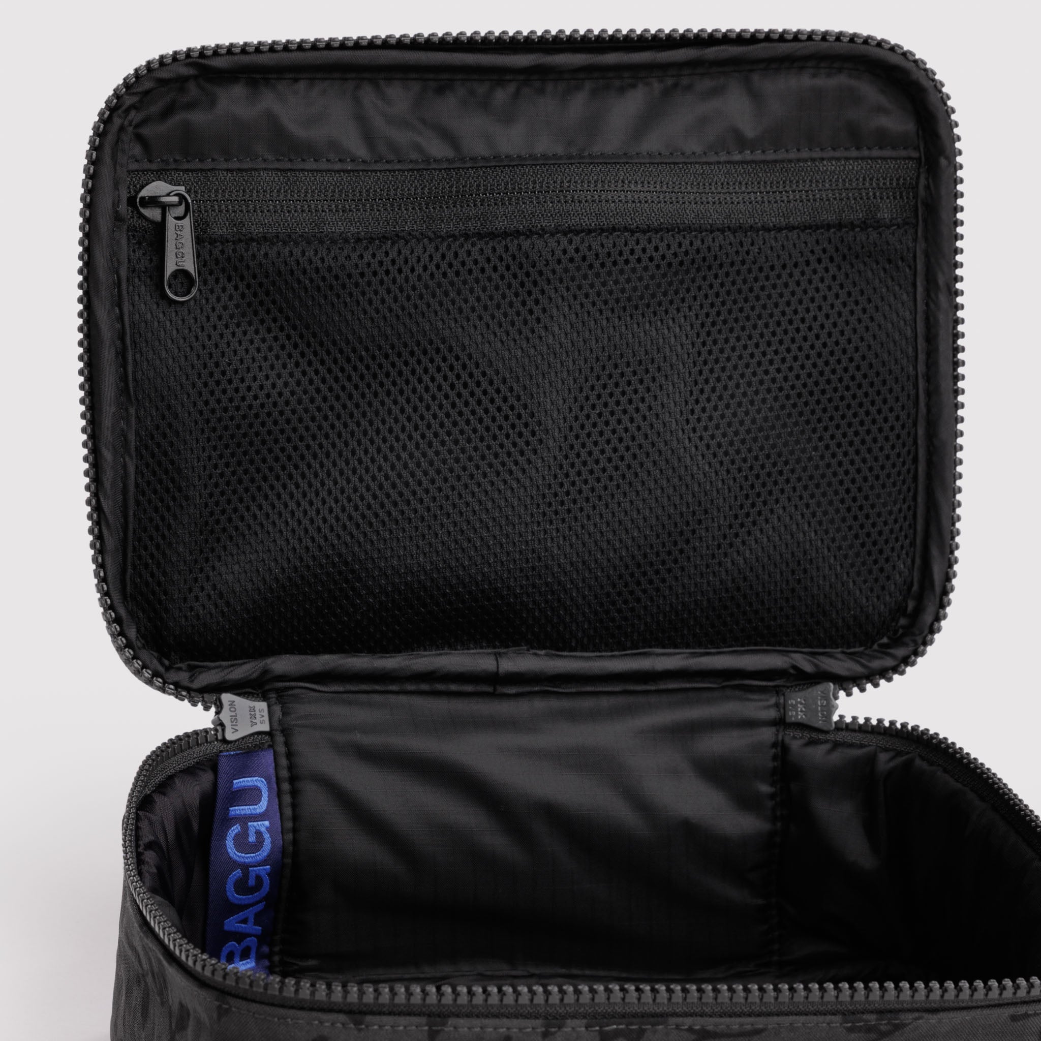 BAGGU Small Cosmetic Case (Charcoal Ditsy Floral)
