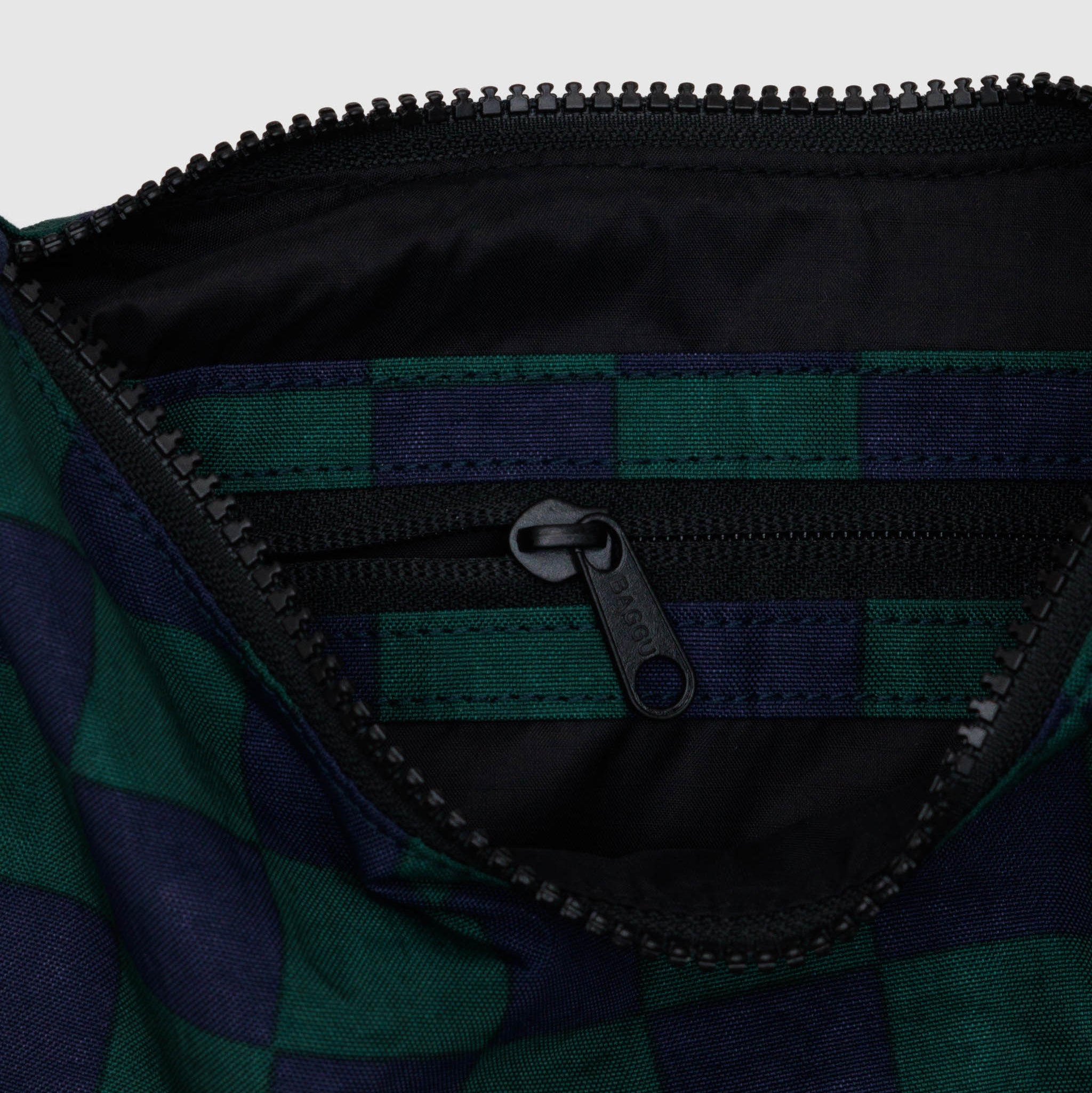 BAGGU Small Nylon Crescent Bag - Navy green Check