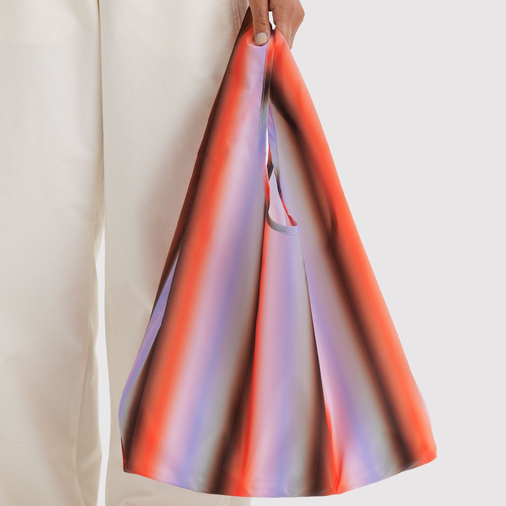 Standard_Baggu_Ripstop_Gradient_Stripe_Poppy_and_Lilac_02.jpg