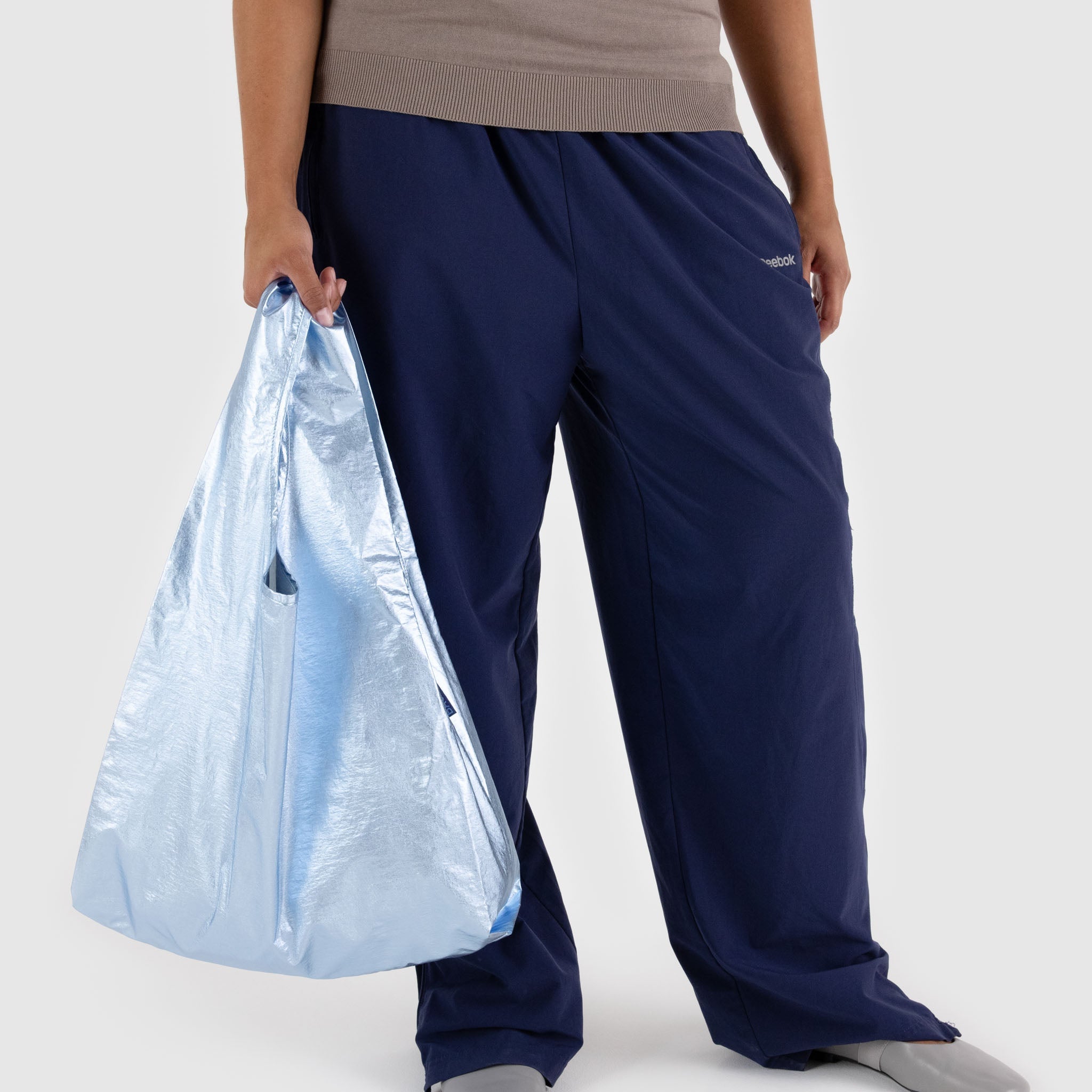 Standard_Baggu_Ripstop_Light_Blue_Metallic_03.jpg