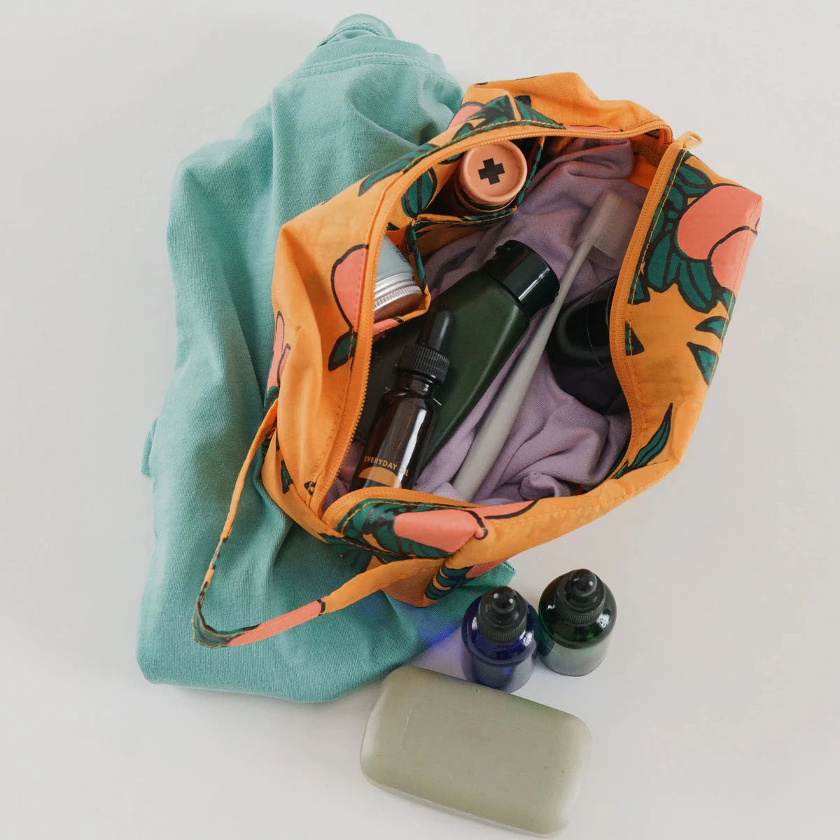 BAGGU Dopp Kit (Orange Tree)