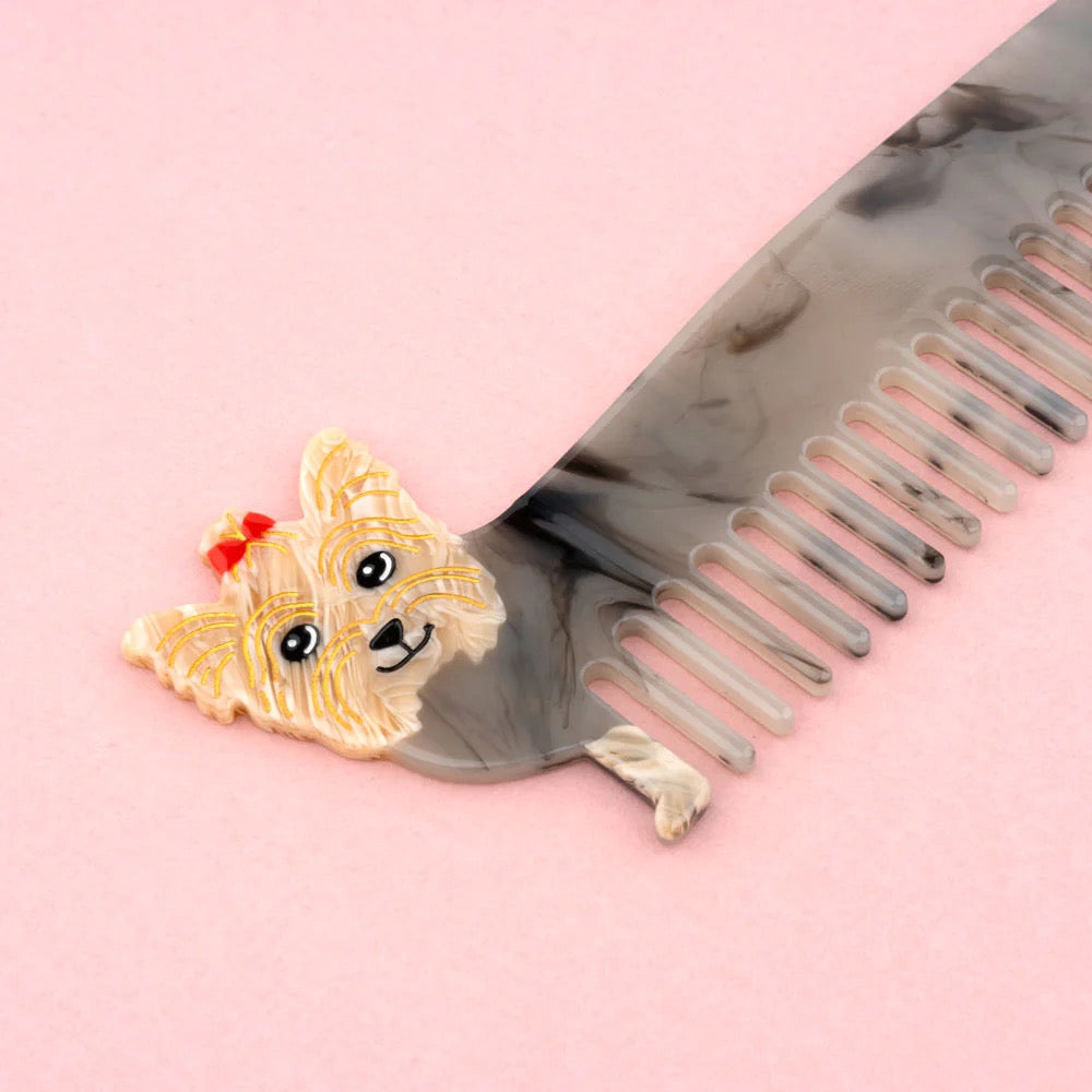 Coucou Suzette Comb (Yorkshire)