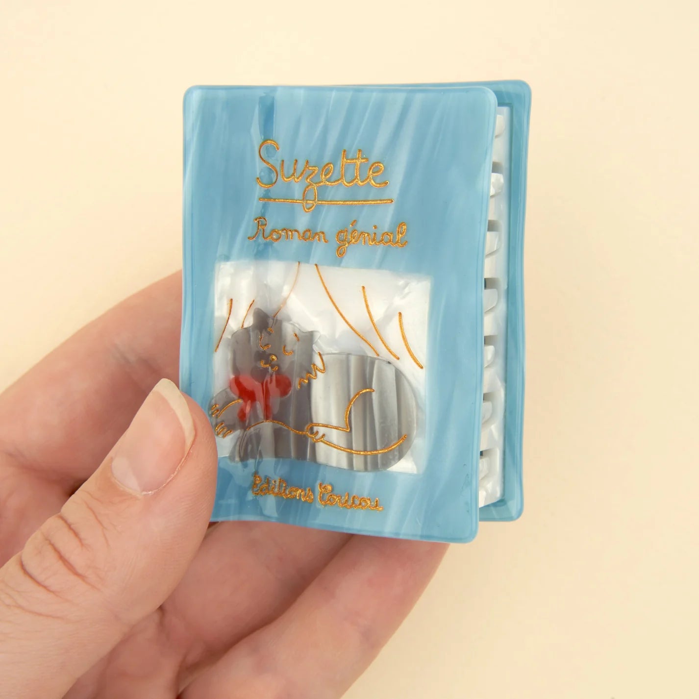 Coucou Suzette Hair Claw (Book)