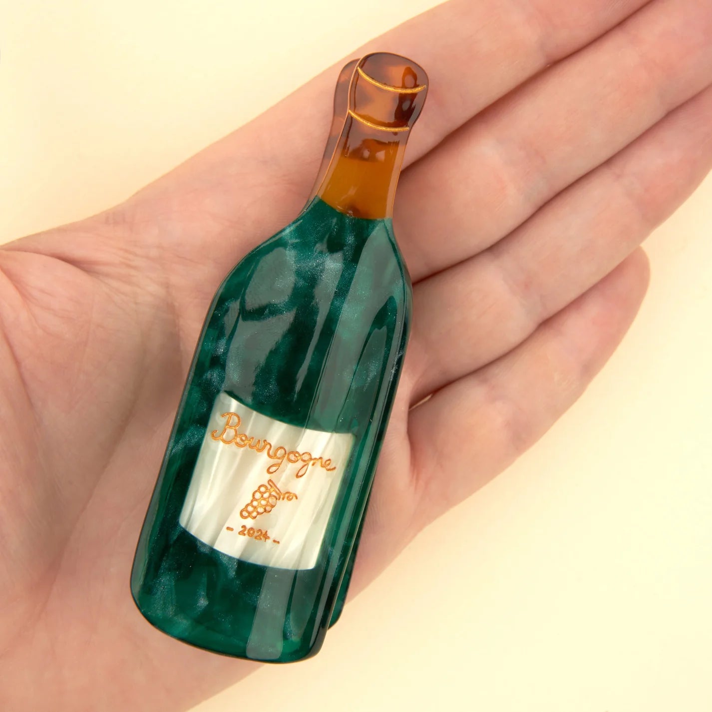 coucou-suzette-accessoire-accessory-cadeau-gift-tendance-mode-trendy-fashion-douce-france-french-frenchy-pince-cheveux-hair-claw-wine-vin-green-vert-HD.webp