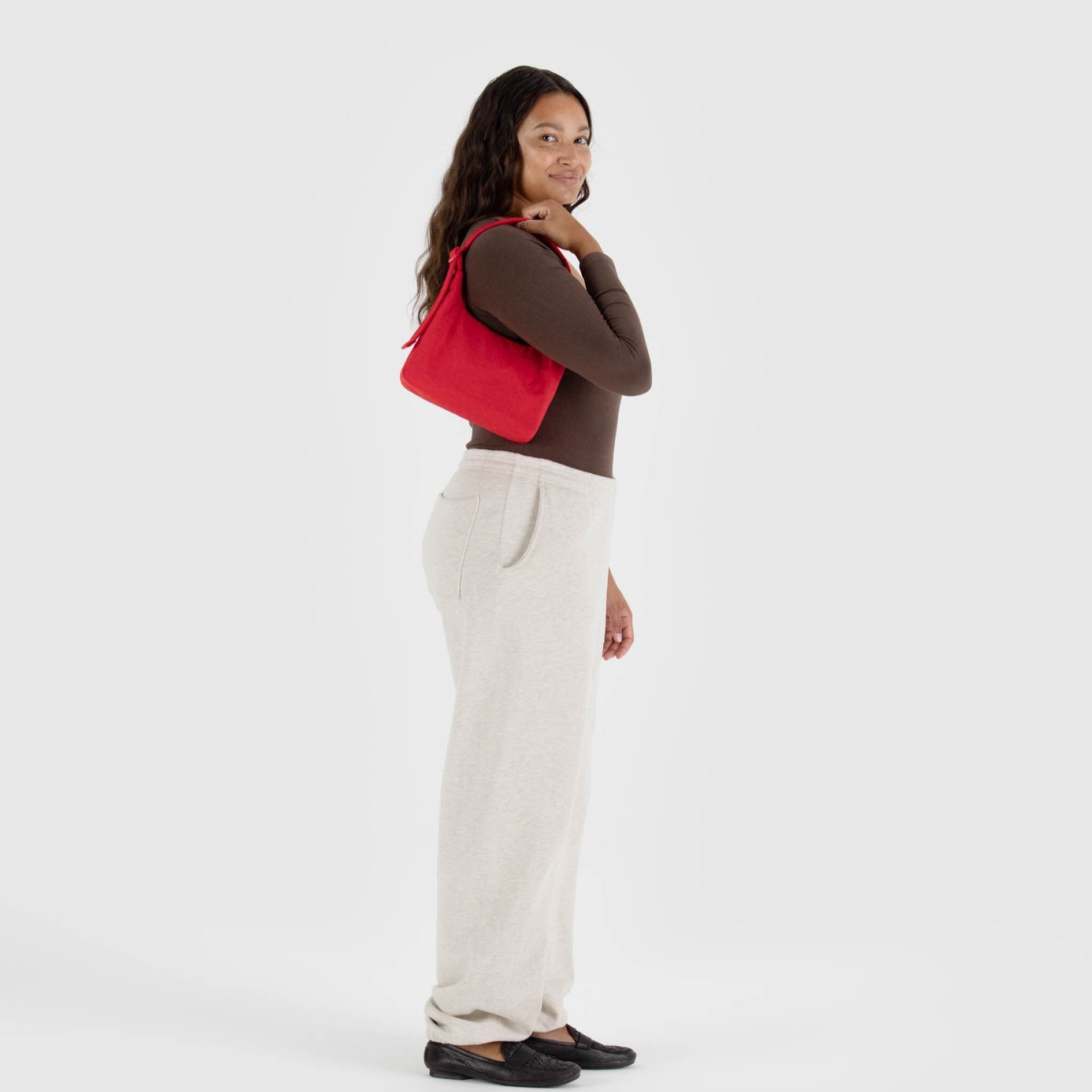 BAGGU Mini Nylon Shoulder Bag (Candy Apple Red)